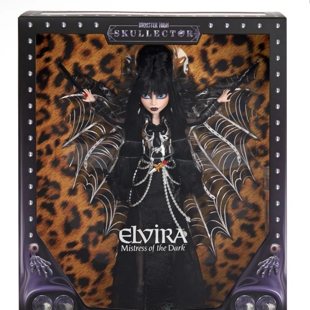 SAN DIEGO 2025 COMICON EXCLUSSIVEMonster High Elvira Doll